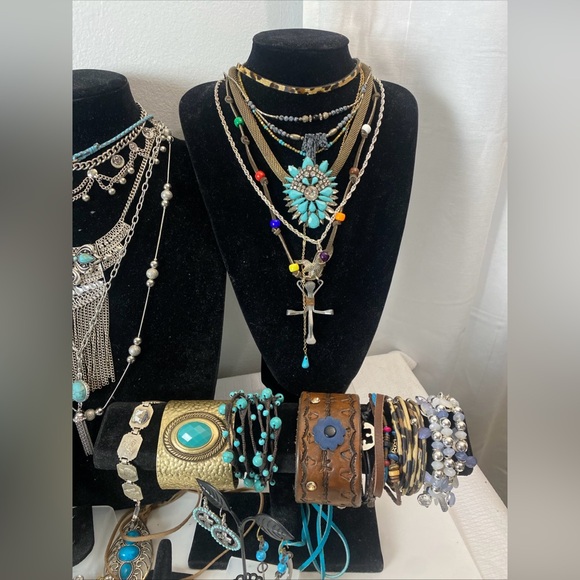 Turquoise and Silver Statement Necklaces, southwestern style jewelry lot - Picture 4 of 16
